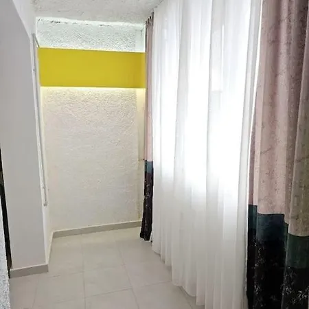 El Sunset Apartment