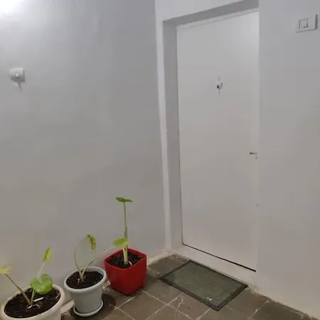 El Sunset Apartment